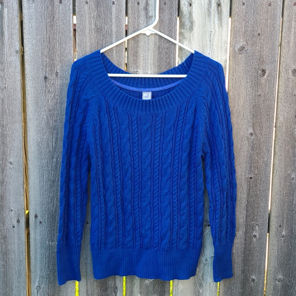 Cable Knit Sweater in Bright Sapphire Blue